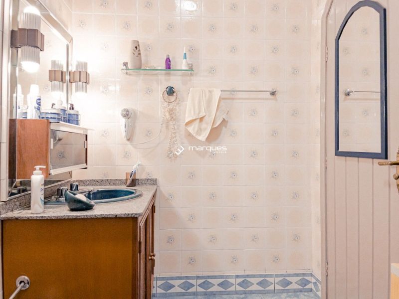 Casa com 3 quartos, 3 banheiros e 450m² à venda no bairro Centro, Pelotas