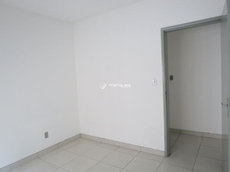 Apartamento com 2 quartos, 2 banheiros e 60m² à venda no bairro Centro, Pelotas