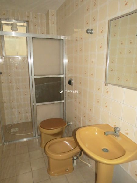 Apartamento com 2 quartos, 2 banheiros e 60m² à venda no bairro Centro, Pelotas