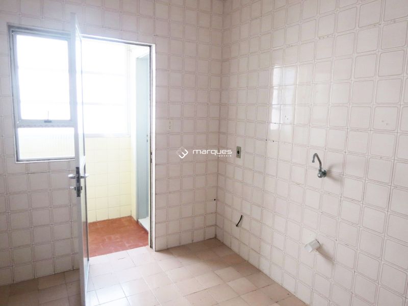 Apartamento com 2 quartos, 2 banheiros e 60m² à venda no bairro Centro, Pelotas