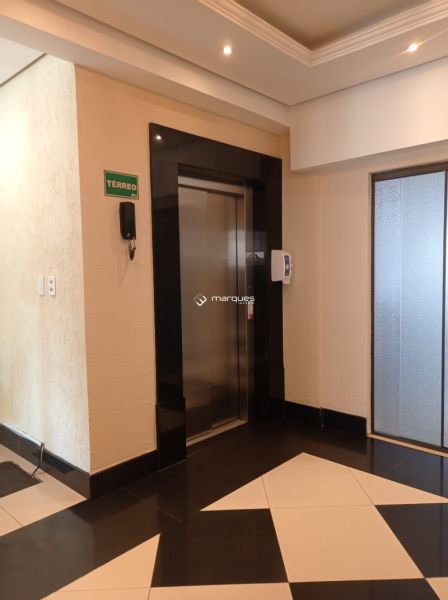 Apartamento com 3 quartos, 2 banheiros e 126m² à venda no bairro Centro, Pelotas
