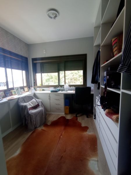 Apartamento com 3 quartos, 2 banheiros e 126m² à venda no bairro Centro, Pelotas