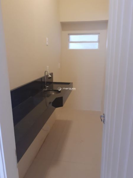 Casa Comercial com 2 quartos e 1 banheiro à venda no bairro Centro, Pelotas