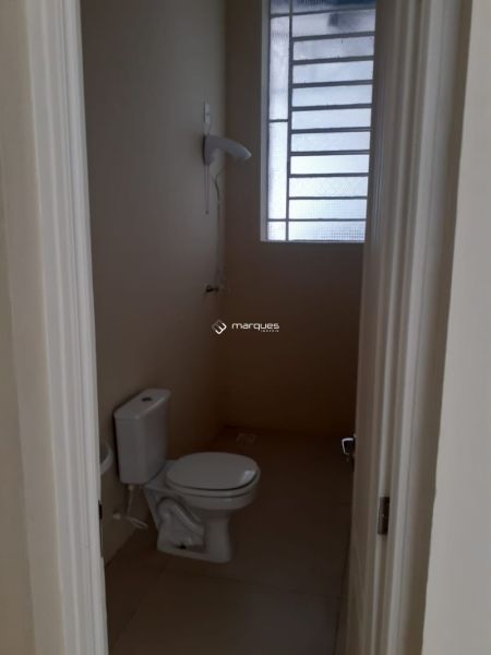 Casa Comercial com 2 quartos e 1 banheiro à venda no bairro Centro, Pelotas