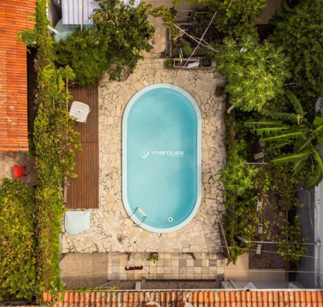 Casa com 3 quartos, 3 banheiros e 269m² à venda no bairro Três Vendas, Pelotas