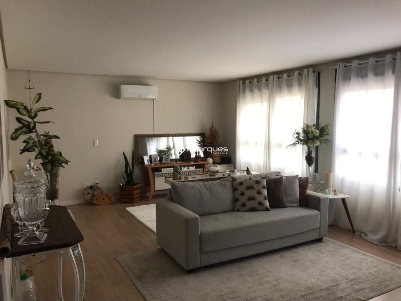 Sala com 1 banheiro e 37m² à venda no bairro Areal, Pelotas