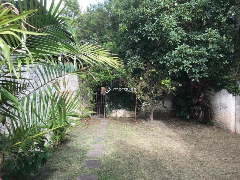Casa com 3 quartos e 2 banheiros à venda no bairro Centro, Pelotas