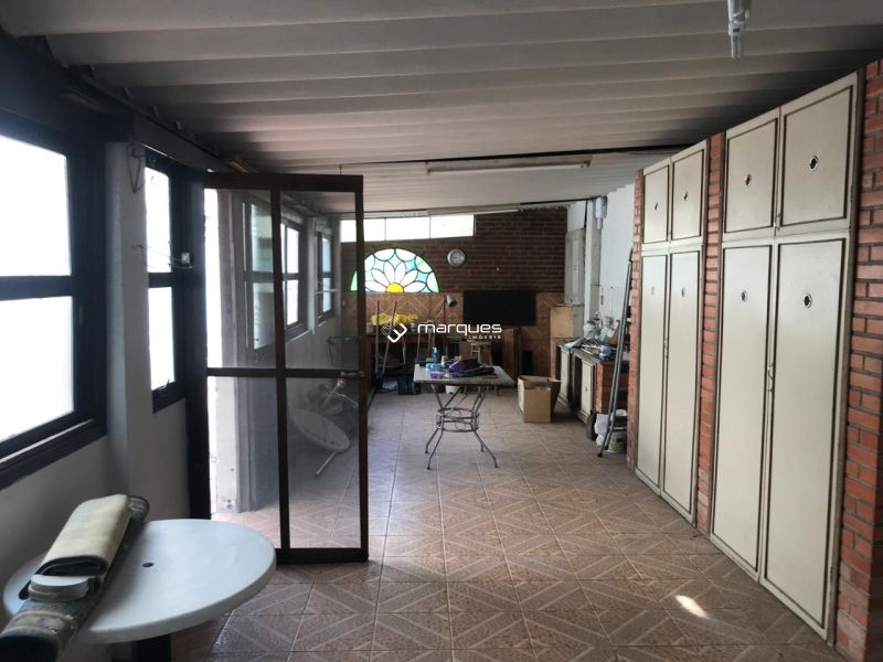 Casa com 3 quartos e 2 banheiros à venda no bairro Centro, Pelotas