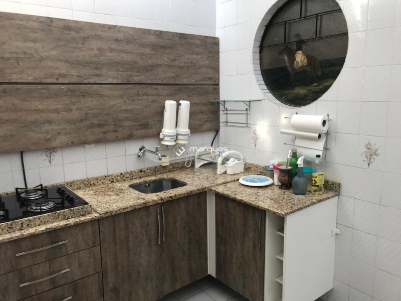 Casa com 3 quartos e 2 banheiros à venda no bairro Centro, Pelotas
