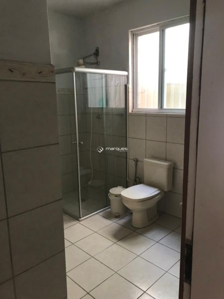 Casa com 3 quartos e 2 banheiros à venda no bairro Centro, Pelotas