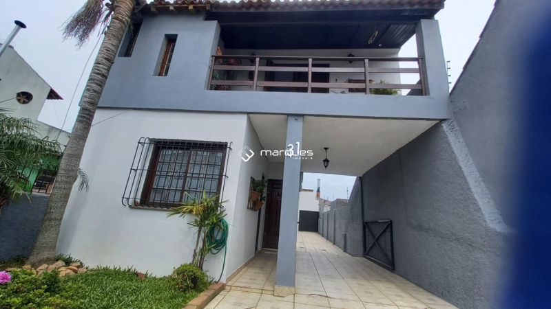 Casa com 5 quartos, 4 banheiros e 329m² à venda no bairro Três Vendas, Pelotas