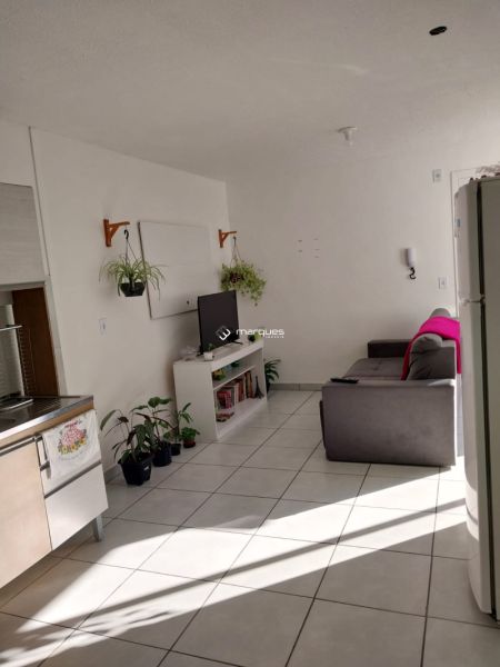 Apartamento com 2 quartos, 1 banheiro e 57m² à venda no bairro Areal, Pelotas