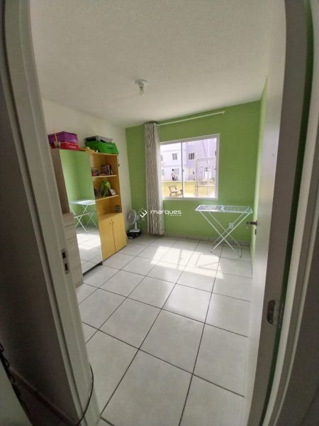 Apartamento com 2 quartos, 1 banheiro e 57m² à venda no bairro Areal, Pelotas