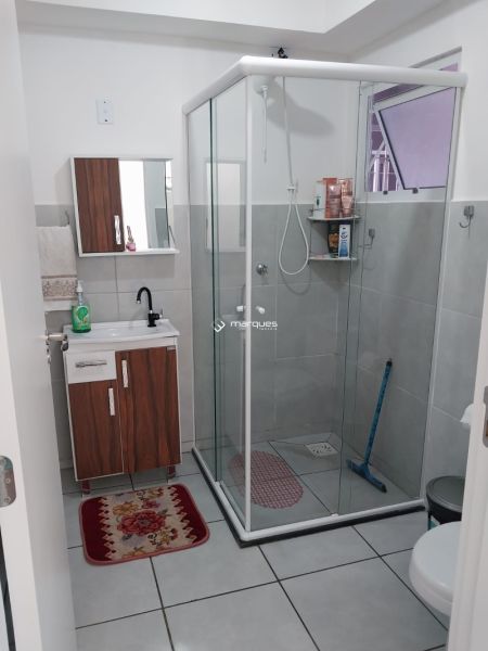 Apartamento com 2 quartos, 1 banheiro e 57m² à venda no bairro Areal, Pelotas