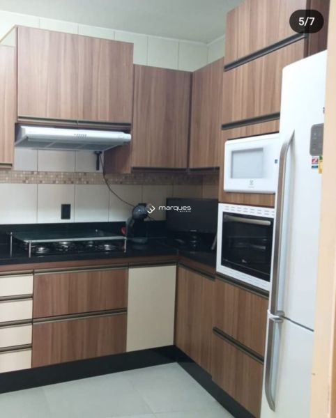 Casa com 5 quartos, 2 banheiros e 140m² à venda no bairro Areal, Pelotas