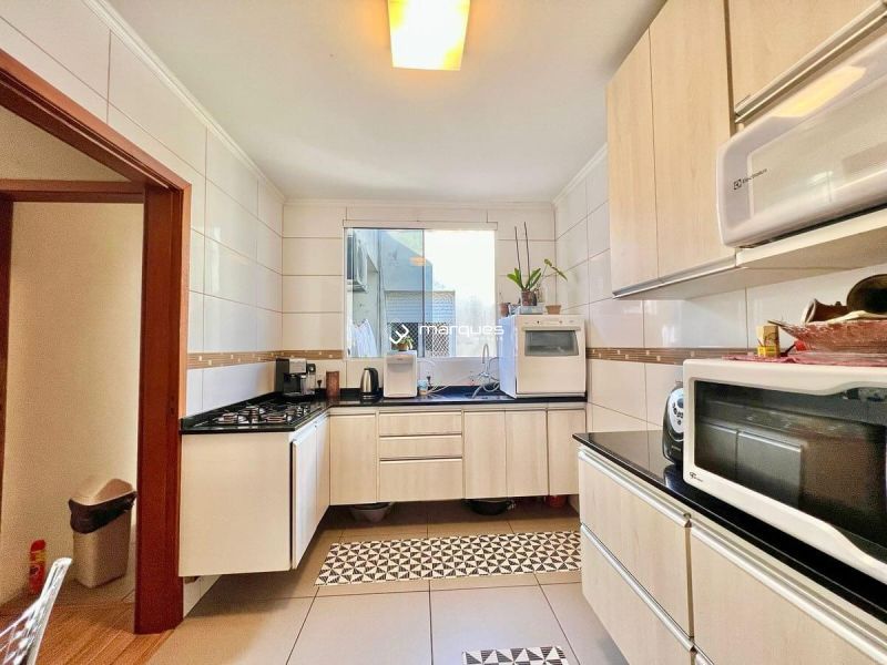 Apartamento com 3 quartos, 2 banheiros e 110m² à venda no bairro Centro, Pelotas