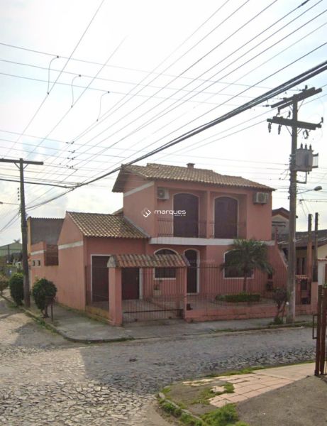 Casa com 2 quartos, 2 banheiros e 180m² à venda no bairro Fragata, Pelotas