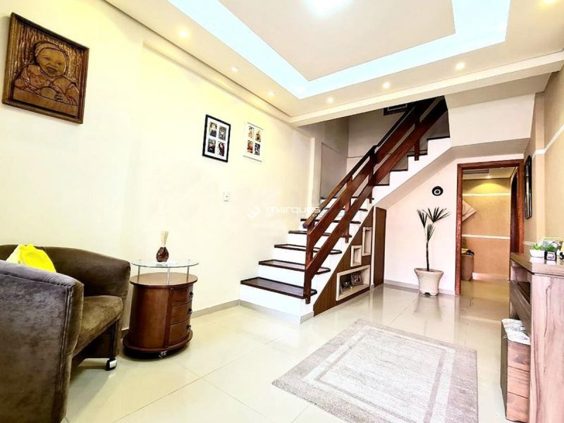 Casa com 2 quartos, 2 banheiros e 180m² à venda no bairro Fragata, Pelotas
