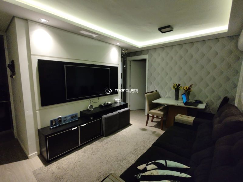 Apartamento com 2 quartos, 1 banheiro e 53m² à venda no bairro Umuharama, Pelotas