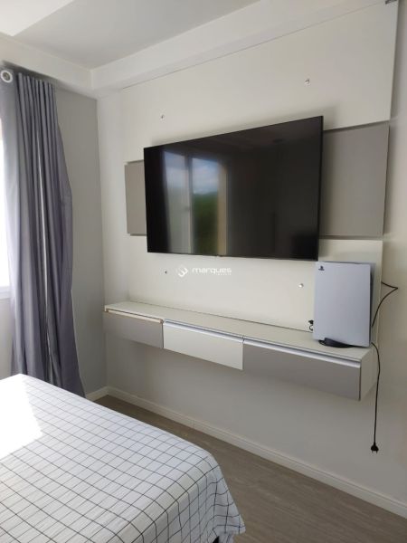 Apartamento com 2 quartos, 1 banheiro e 53m² à venda no bairro Umuharama, Pelotas