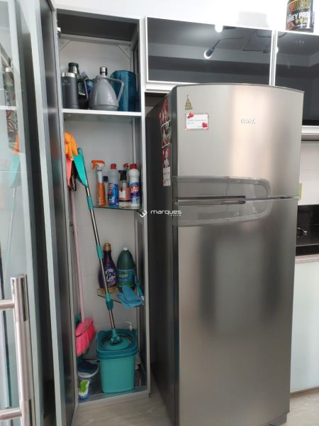 Apartamento com 2 quartos, 1 banheiro e 53m² à venda no bairro Umuharama, Pelotas