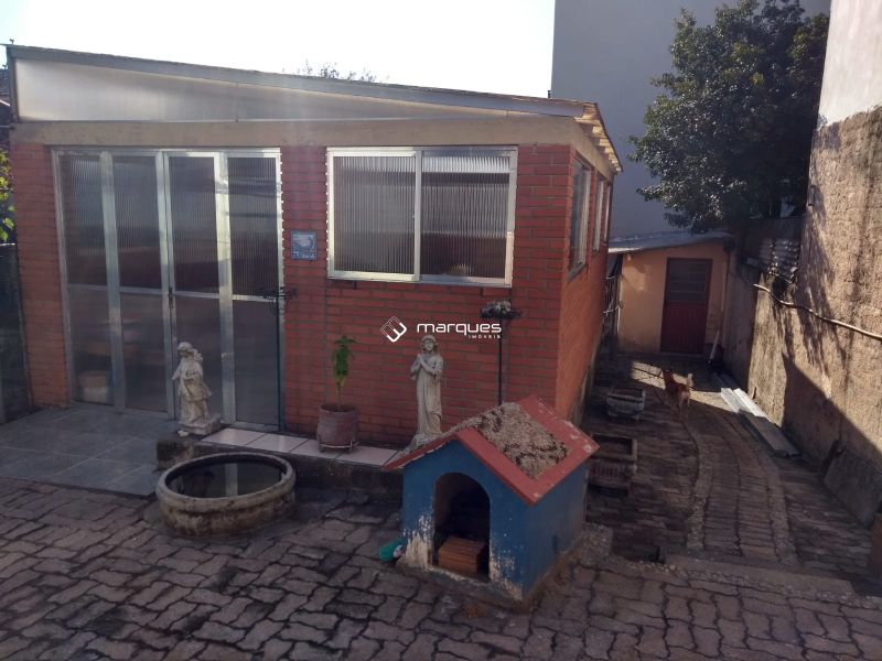 Casa com 3 quartos, 3 banheiros e 291m² à venda no bairro Areal, Pelotas