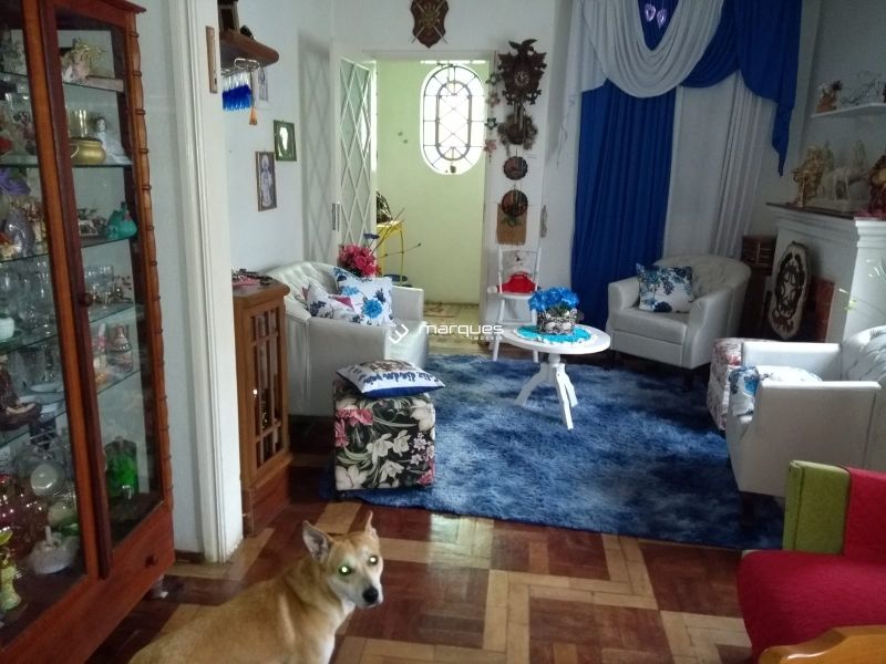 Casa com 3 quartos, 3 banheiros e 291m² à venda no bairro Areal, Pelotas
