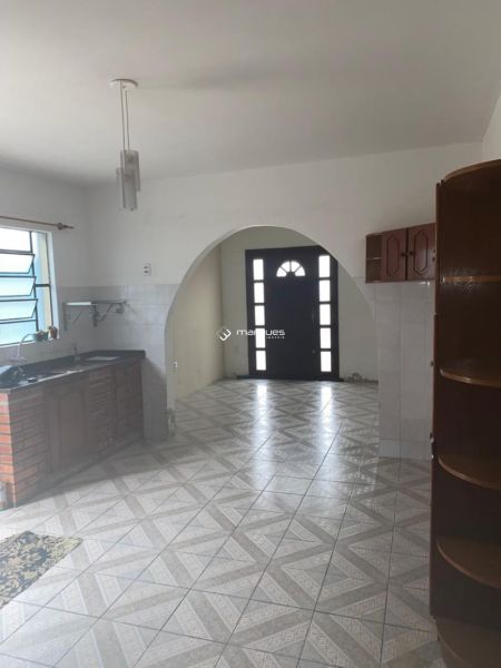 Casa com 2 quartos, 1 banheiro e 125m² à venda no bairro Três Vendas, Pelotas