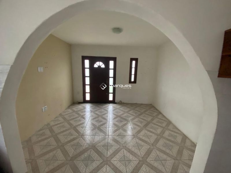 Casa com 2 quartos, 1 banheiro e 125m² à venda no bairro Três Vendas, Pelotas