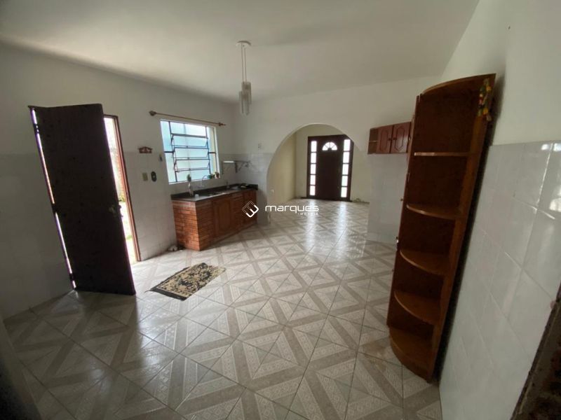 Casa com 2 quartos, 1 banheiro e 125m² à venda no bairro Três Vendas, Pelotas
