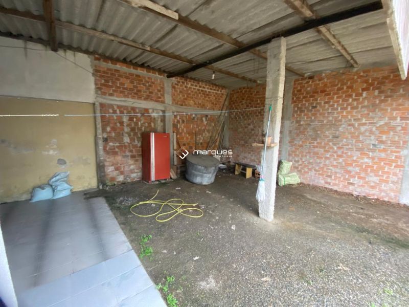Casa com 2 quartos, 1 banheiro e 125m² à venda no bairro Três Vendas, Pelotas