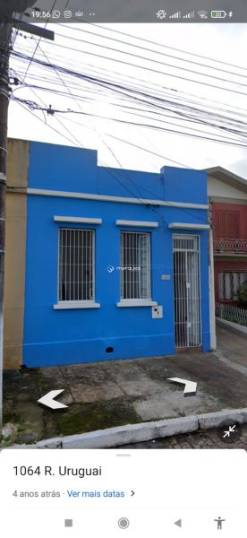 Casa com 3 quartos, 2 banheiros e 120m² à venda no bairro Centro, Pelotas