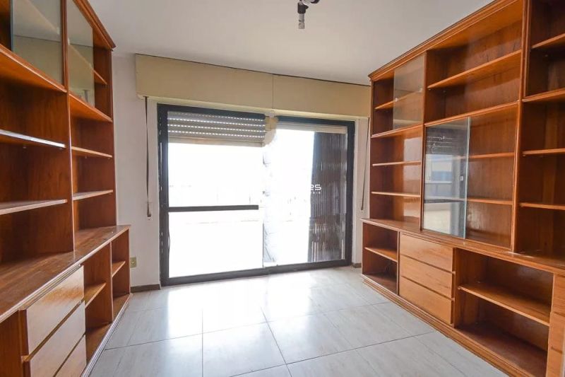 Apartamento com 3 quartos, 4 banheiros e 357m² à venda no bairro Centro, Pelotas