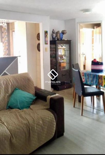 Apartamento com 4 quartos, 2 banheiros e 110m² à venda no bairro Centro, Pelotas