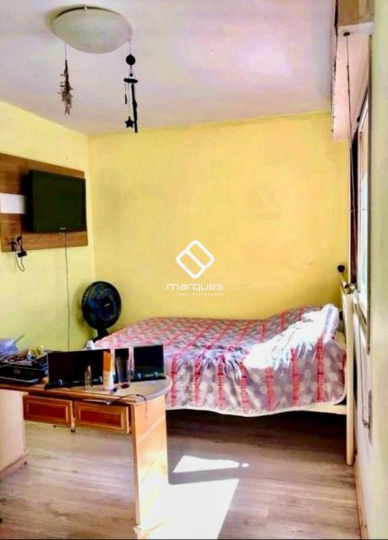 Apartamento com 4 quartos, 2 banheiros e 110m² à venda no bairro Centro, Pelotas