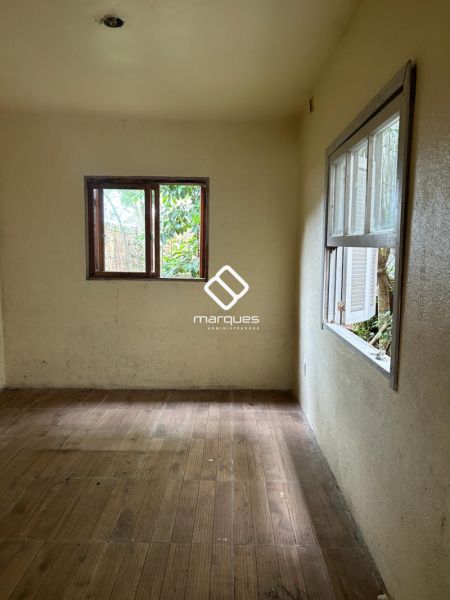 Casa com 2 quartos, 2 banheiros e 99m² à venda no bairro Areal, Pelotas