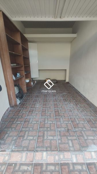 Casa com 3 quartos, 2 banheiros e 120m² à venda no bairro Centro, Pelotas