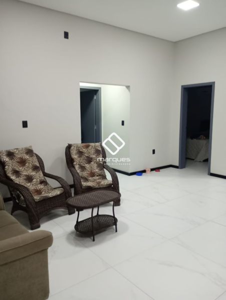 Casa com 2 quartos, 1 banheiro e 100m² à venda no bairro Três Vendas, Pelotas