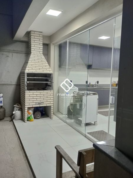 Casa com 2 quartos, 1 banheiro e 100m² à venda no bairro Três Vendas, Pelotas