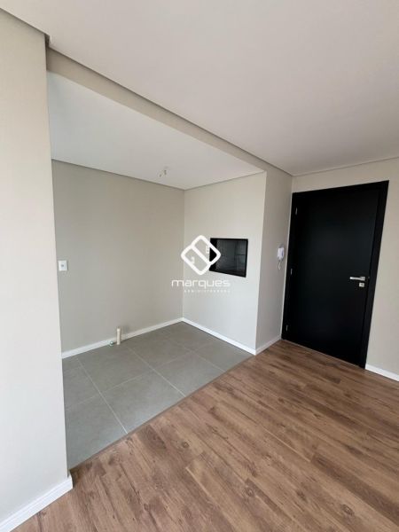 Apartamento com 1 quarto, 1 banheiro e 40m² à venda no bairro Areal, Pelotas