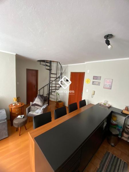 Apartamento com 3 quartos, 2 banheiros e 80m² à venda no bairro Centro, Pelotas