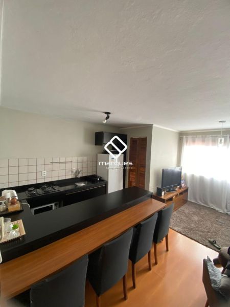 Apartamento com 3 quartos, 2 banheiros e 80m² à venda no bairro Centro, Pelotas