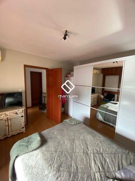 Apartamento com 3 quartos, 2 banheiros e 80m² à venda no bairro Centro, Pelotas