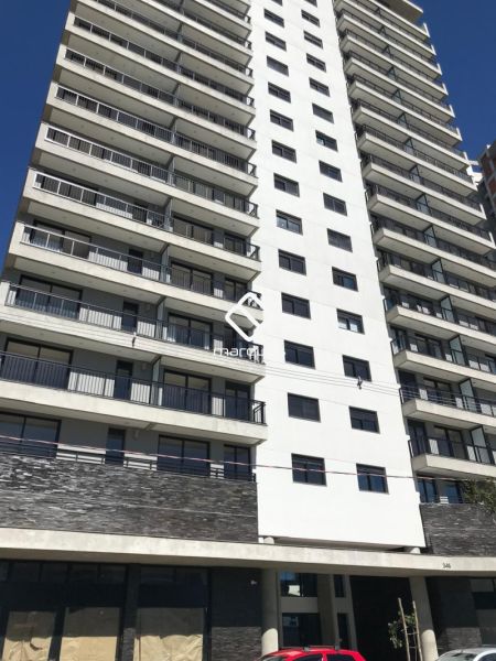 Apartamento com 2 quartos, 1 banheiro e 90m² à venda no bairro São Gonçalo, Pelotas