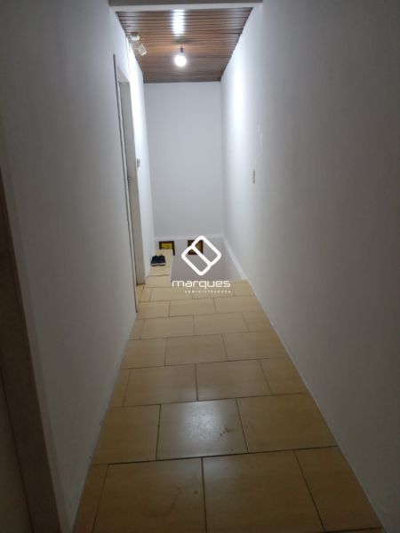 Casa com 4 quartos, 2 banheiros e 150m² à venda no bairro Recanto de Portugal, Pelotas