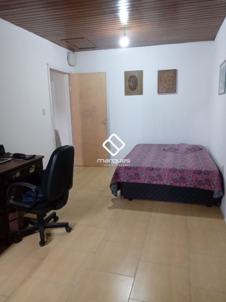 Casa com 4 quartos, 2 banheiros e 150m² à venda no bairro Recanto de Portugal, Pelotas