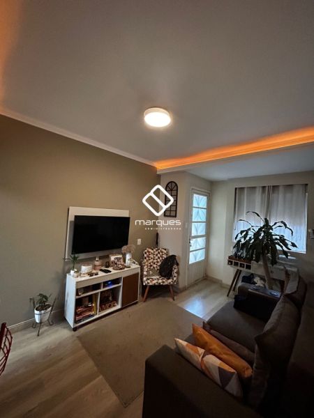 Apartamento com 2 quartos, 1 banheiro e 48m² à venda no bairro São Gonçalo, Pelotas