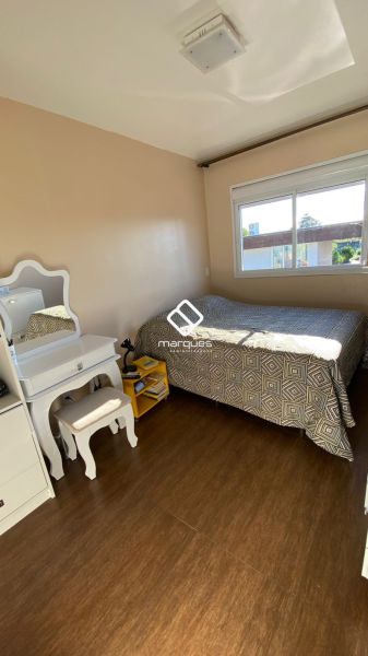 Casa com 2 quartos, 2 banheiros e 79m² à venda no bairro Areal, Pelotas
