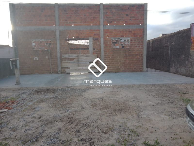 Pavilhão com 1 banheiro e 270m² à venda no bairro Areal, Pelotas