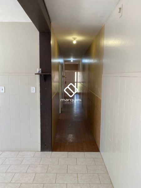 Casa com 2 quartos, 2 banheiros e 164m² à venda no bairro Santa Terezinha, Pelotas